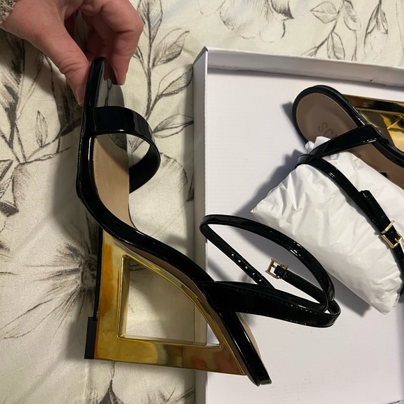 Schutz Heels - Picture 3 of 7